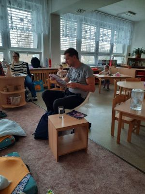 Ten dělá to a ten zas tohle